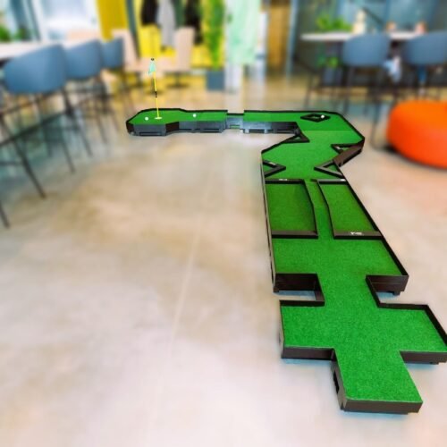 Duży przenośny tor do minigolfa na sprzedaż – konfigurowalny i idealny do dużych przestrzeni | 7 modułów